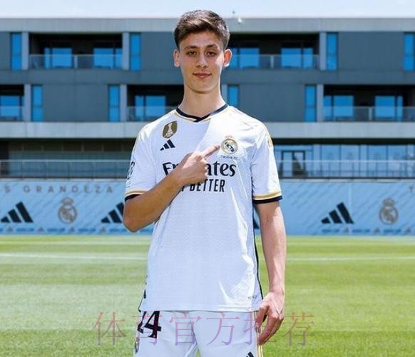 安帅:争冠主动权仍在巴萨 居莱尔有天赋也很努力 安帅:争冠主动权仍在巴萨 居莱尔有天赋也很努力